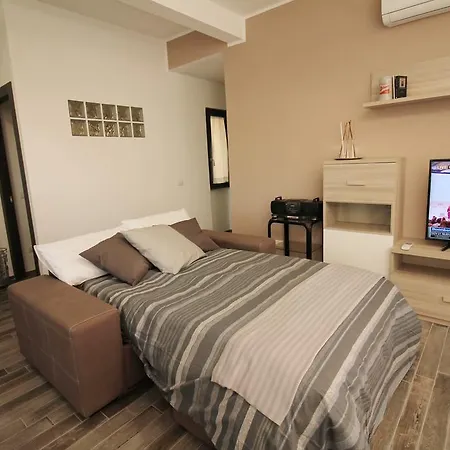Apartment Eur Bright Spacious Terraced With Private Parking Only For Small Cars Rome