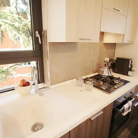 Apartment Eur Bright Spacious Terraced With Private Parking Only For Small Cars Rome